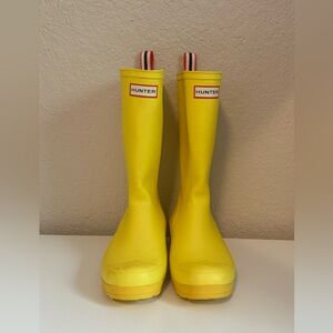 Hunter rain boots brand new